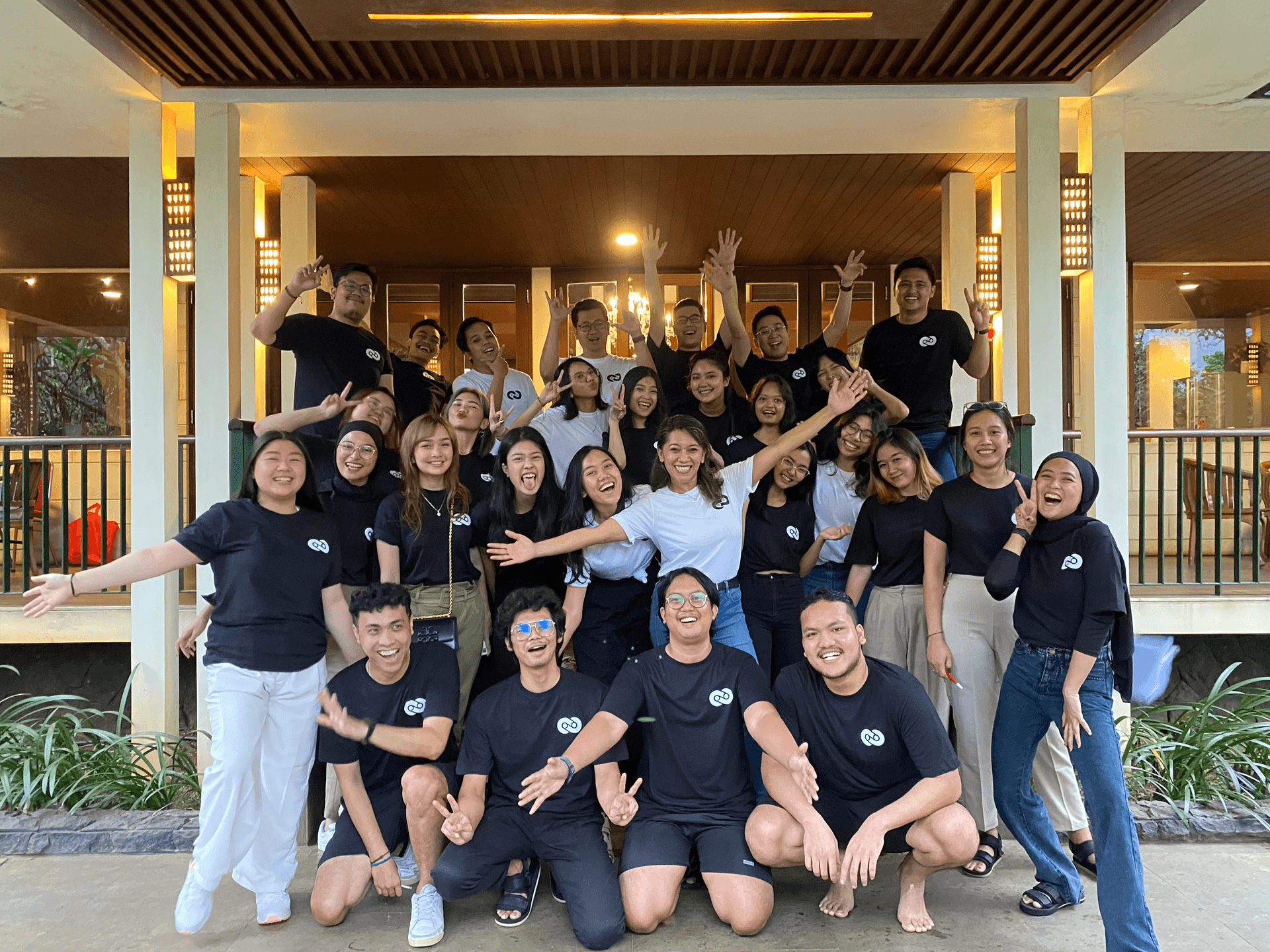 Foto tim Eterna Academy