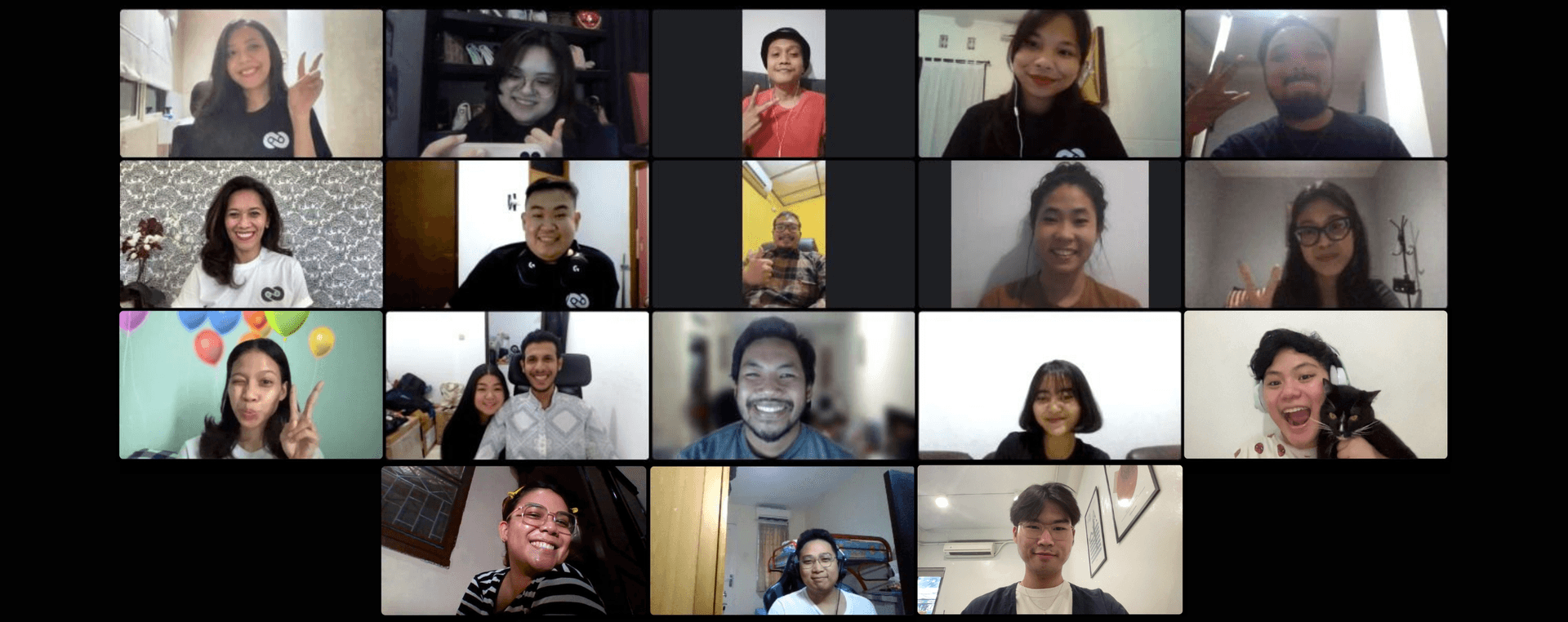 Rapat virtual tim Eterna